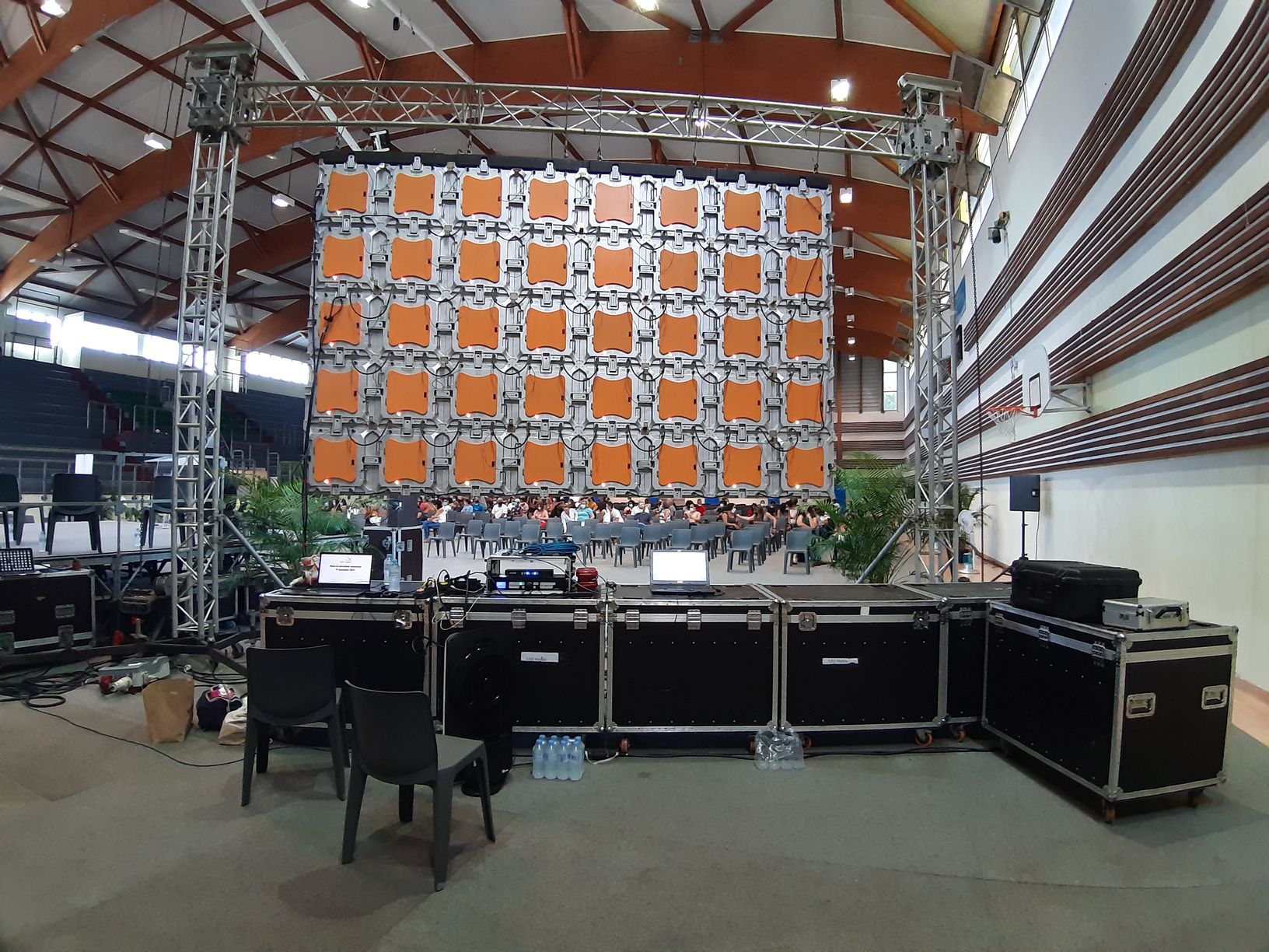 ecran-live-captation-location-saint-pierre-led-reunion-concert-diffusion