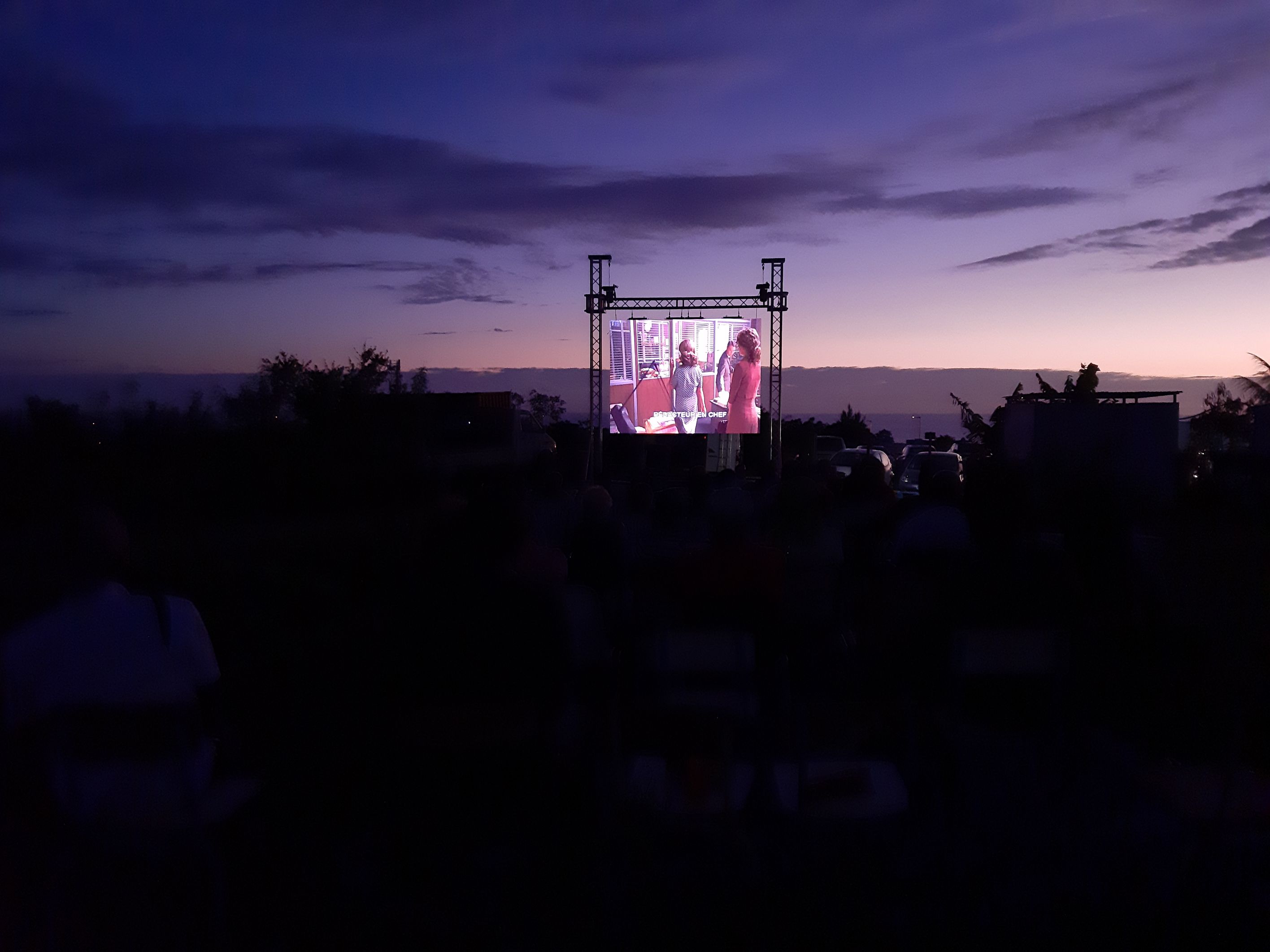 ecran-live-captation-location-saint-pierre-led-reunion-concert-diffusion