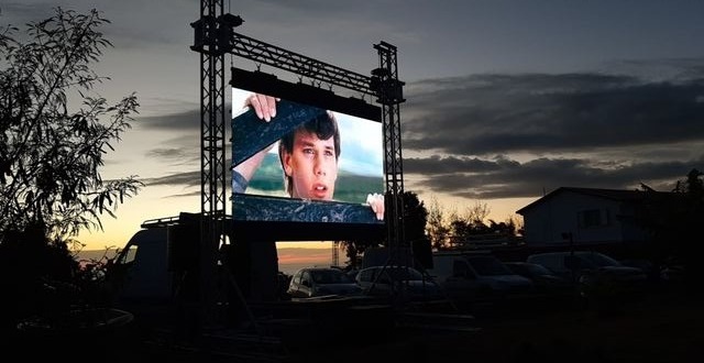 ecran-live-captation-location-saint-pierre-led-reunion-concert-diffusion